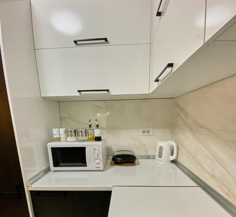 Stylish Apartment, Skopje Centre - Private Parking - Panoramic Views المظهر الخارجي الصورة