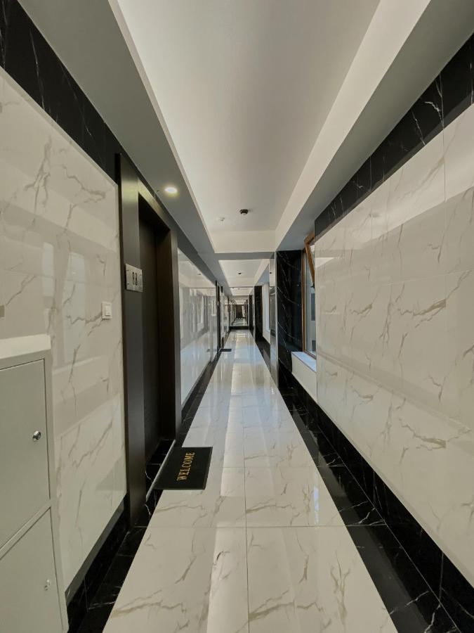 Stylish Apartment, Skopje Centre - Private Parking - Panoramic Views المظهر الخارجي الصورة