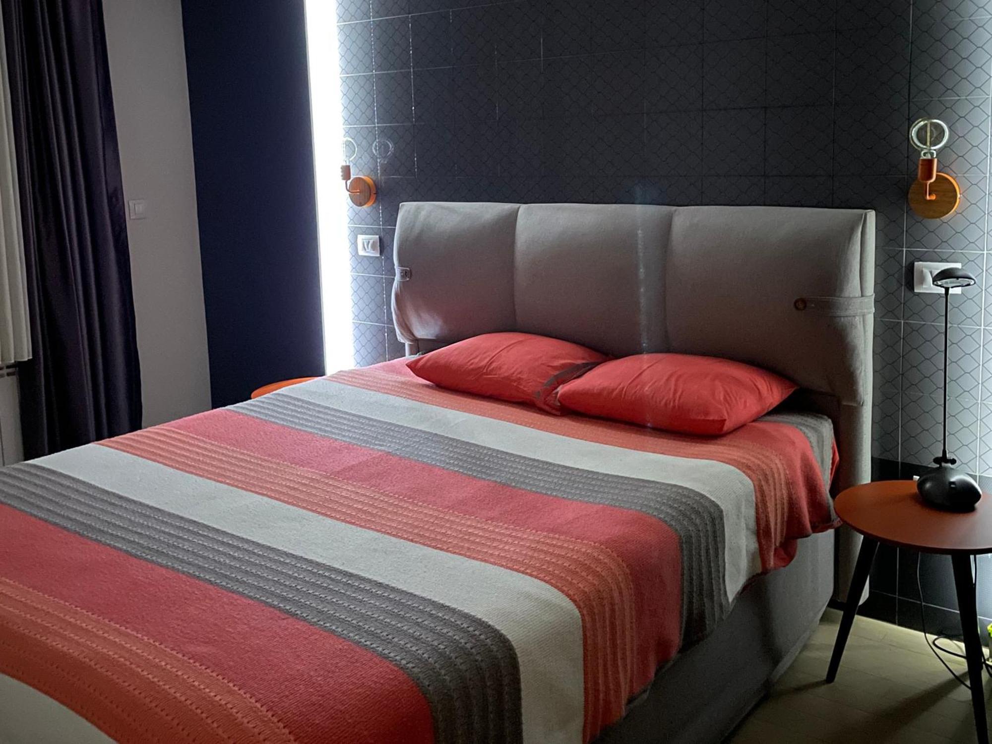 Stylish Apartment, Skopje Centre - Private Parking - Panoramic Views المظهر الخارجي الصورة