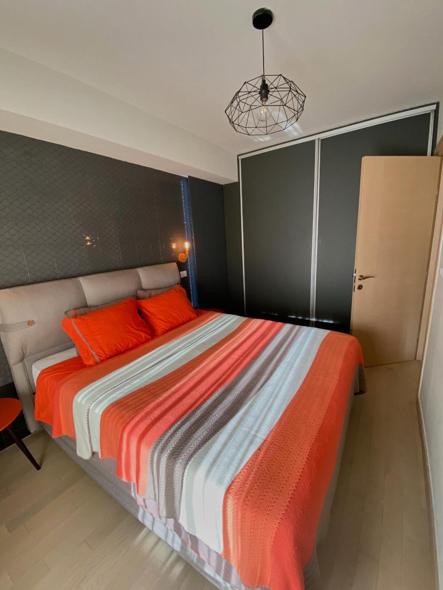 Stylish Apartment, Skopje Centre - Private Parking - Panoramic Views المظهر الخارجي الصورة